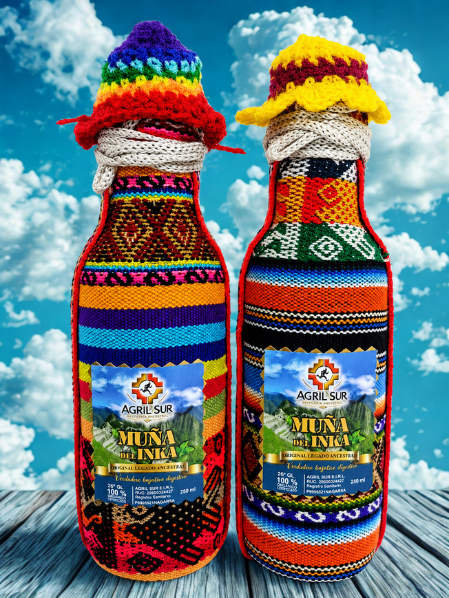 BOTELLA CON REVESTIMIENTO ANDINO (MATERIAL SINTÉTICO) 187 ML